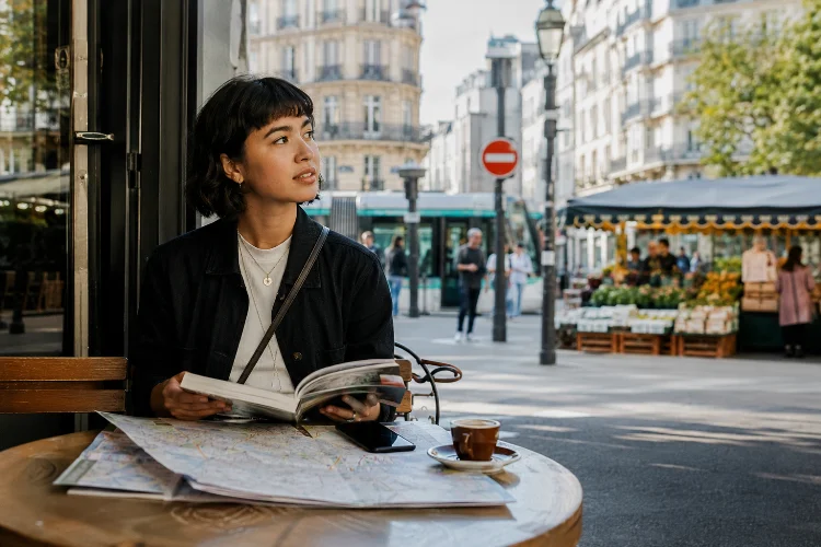 What Makes a Useful Travel Guide for Curious Independent Travellers?